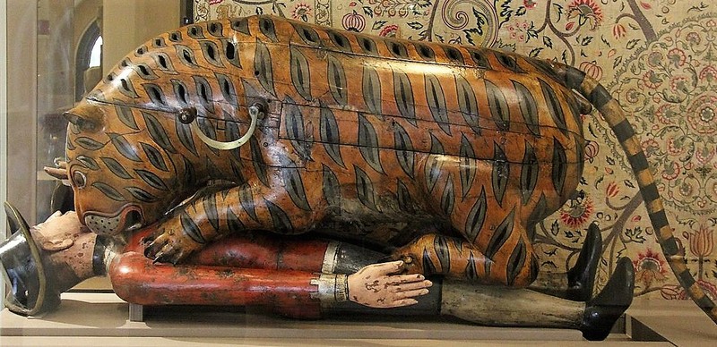 la celebre tippo's tiger, una delle cose da vedere al Victoria and Albert Museum