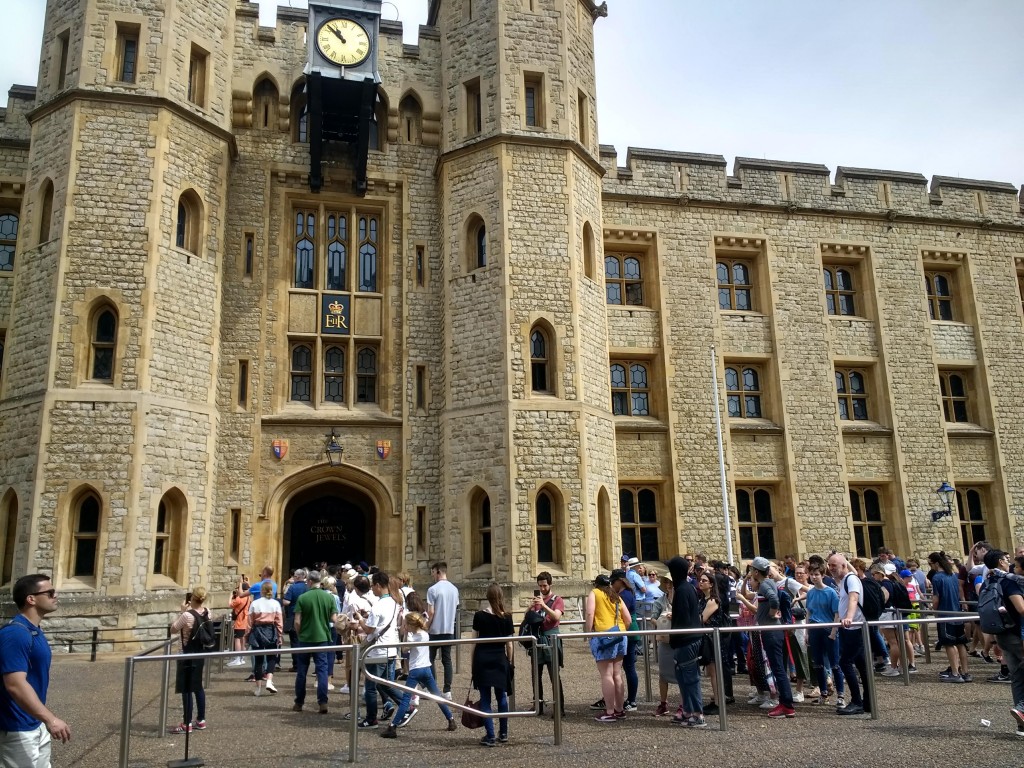 crowd at the crown jewels entrance